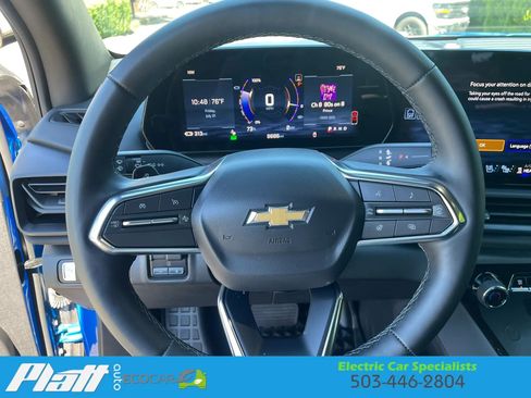 Used 2025 Chevrolet Silverado EV LT AWD/4WD image 34