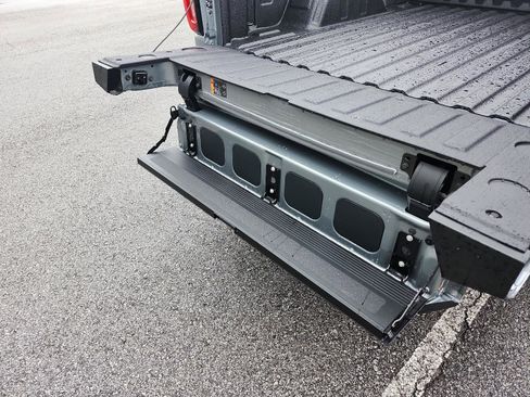 New 2026 GMC Sierra 1500 SLT w/ SLT Premium Plus Package image 10