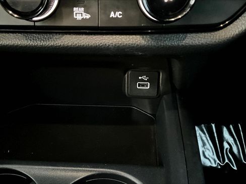 Used 2023 Honda HR-V Sport image 17