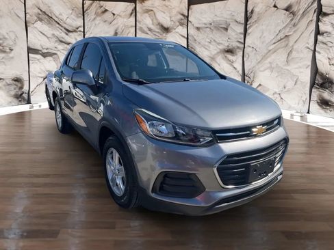 Used 2020 Chevrolet Trax LS w/ Tint and Cruise Package FWD image 2