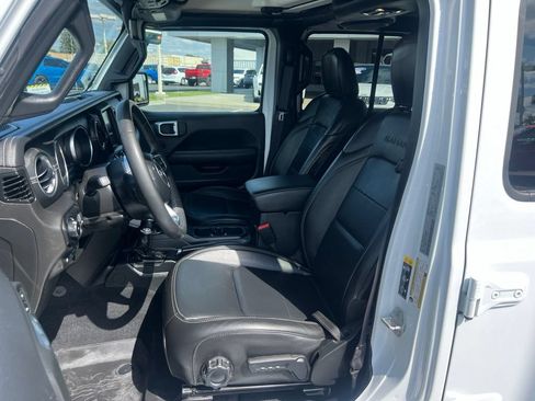 Used 2023 Jeep Wrangler Unlimited Sahara AWD/4WD image 30