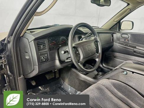 Used 2004 Dodge Dakota SLT w/ Chrome Appearance Group AWD/4WD image 11