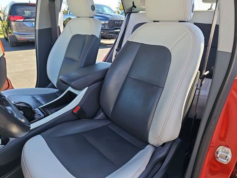 Used 2021 Chevrolet Bolt Premier w/ Infotainment Package image 14