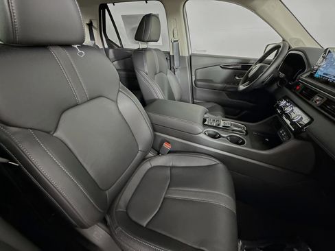 New 2025 Honda Pilot Touring image 37
