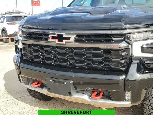 Certified 2025 Chevrolet Silverado 1500 ZR2 w/ Technology Package image 32