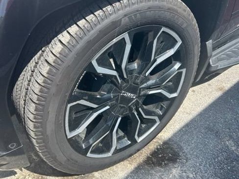 Certified 2025 GMC Sierra EV Denali AWD/4WD image 2