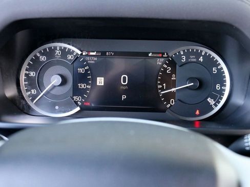 Used 2023 Land Rover Defender 110 S image 12