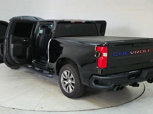 Used 2019 Chevrolet Silverado 1500 RST image 11