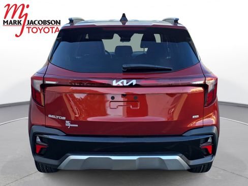 Used 2025 Kia Seltos S image 11