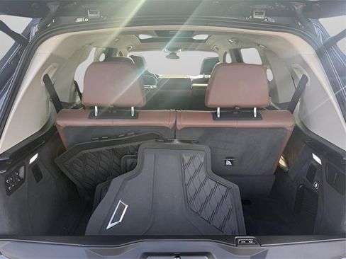 Used 2019 BMW X7 xDrive40i w/ Premium Package image 9