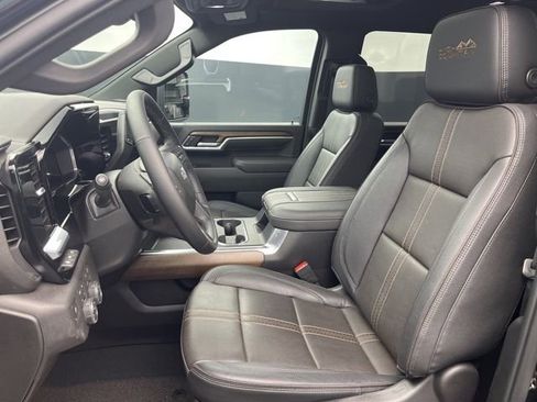 New 2026 Chevrolet Silverado 2500 High Country w/ High Country Premium Package AWD/4WD image 12