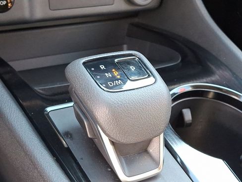 Certified 2025 Nissan Rogue SV image 15