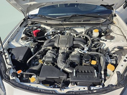 Used 2022 Toyota GR86 Premium RWD image 29