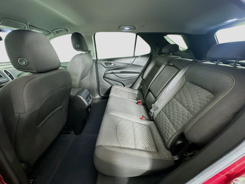 Used 2019 Chevrolet Equinox LT FWD image 27