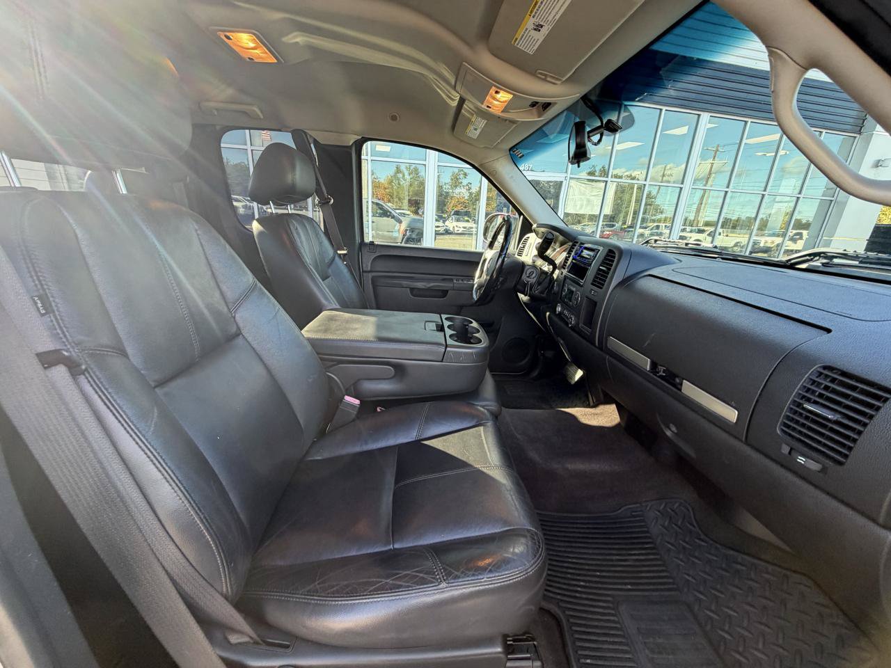 Used 2010 GMC Sierra 1500 SLE w/ Power Pack Plus AWD/4WD image 12