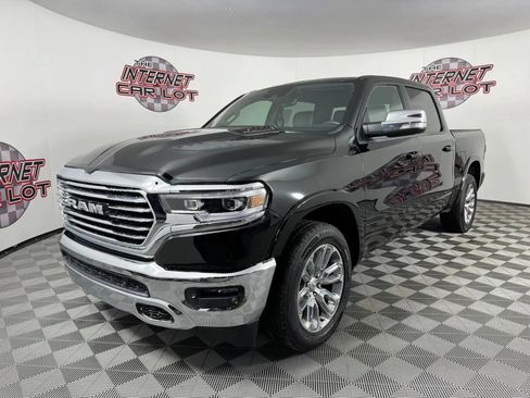 Used 2022 RAM 1500 Laramie w/ Sport Appearance Package AWD/4WD image 3