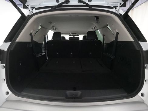 Certified 2025 Nissan Pathfinder SL AWD/4WD image 9