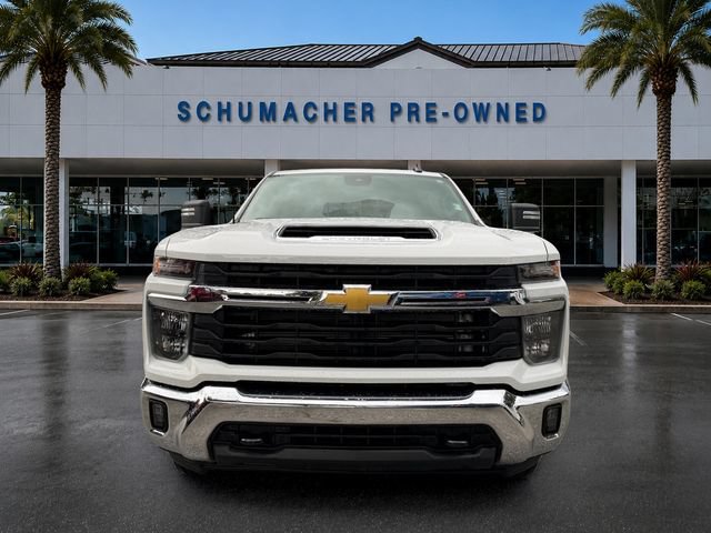 Used 2025 Chevrolet Silverado 2500 LT w/ Convenience Package AWD/4WD image 2