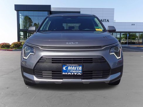 Used 2025 Kia Niro LX FWD image 8