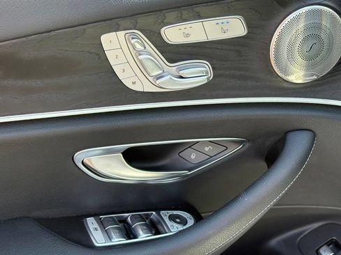 Used 2021 Mercedes-Benz E 450 4MATIC Sedan image 26