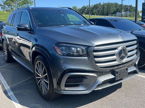 Used 2025 Mercedes-Benz GLS 450 4MATIC w/ AMG Line Exterior image 1