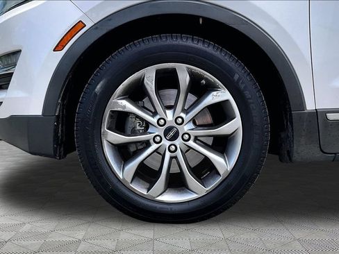 Used 2018 Lincoln MKC Select w/ Select Plus Package FWD image 21