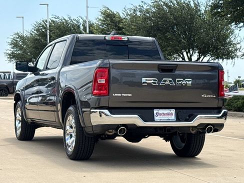 New 2026 RAM 1500 4x4 Crew Cab image 7