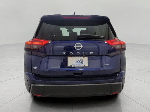 Used 2025 Nissan Rogue SV image 25