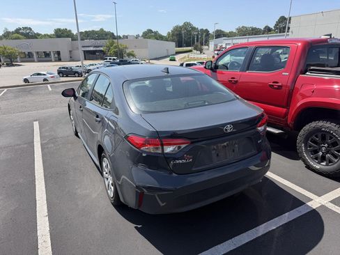 Used 2026 Toyota Corolla LE FWD image 18