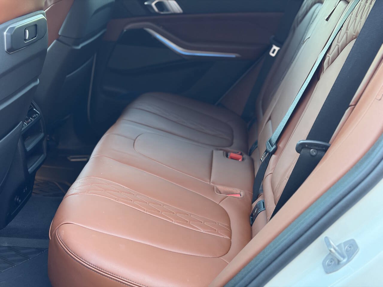 Used 2024 BMW X5 sDrive40i w/ M Sport Package RWD image 19