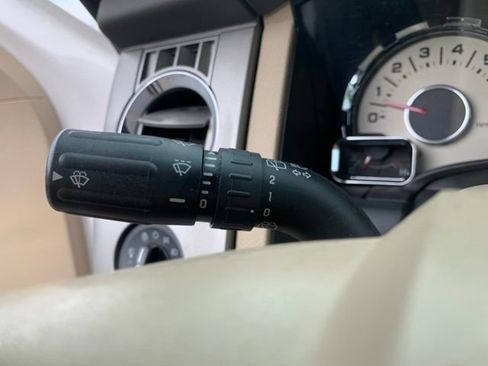 Used 2014 Ford Expedition EL XLT w/ Equipment Group 202A AWD/4WD image 29