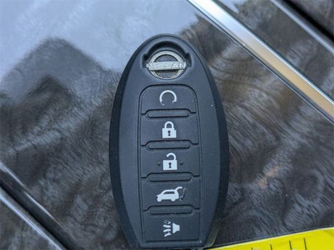 Used 2022 Nissan Armada Platinum w/ Captain's Chairs Package image 32