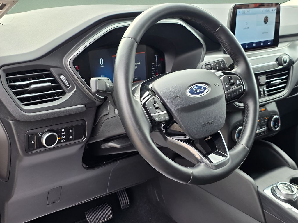 Certified 2024 Ford Escape Active AWD/4WD image 16