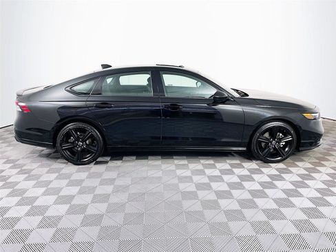 Used 2025 Honda Accord Sport image 11