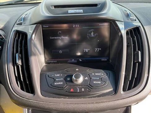 Used 2013 Ford Escape Titanium w/ Class II Trailer Tow Pkg image 11