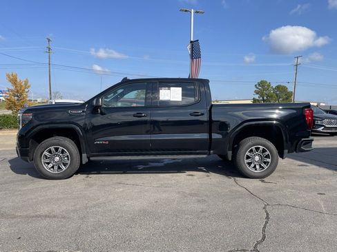 Used 2024 GMC Sierra 1500 AT4 w/ Technology Package image 4