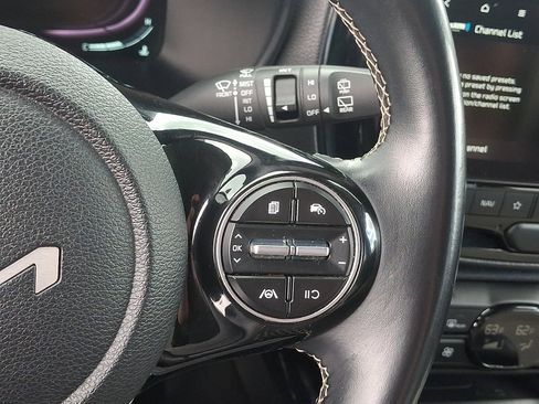 Certified 2023 Kia Soul GT-Line FWD image 21