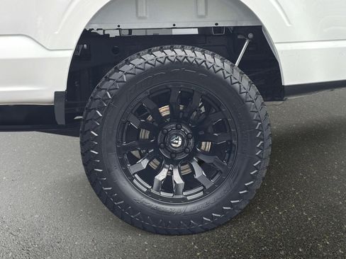 Used 2025 Ford F150 XLT w/ Equipment Group 301A Standard AWD/4WD image 9