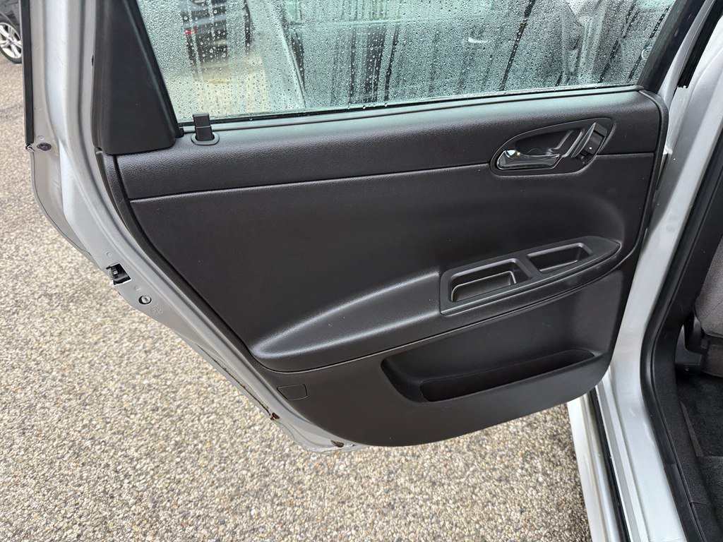 Used 2012 Chevrolet Impala LT w/ LT Sunroof Package FWD image 13