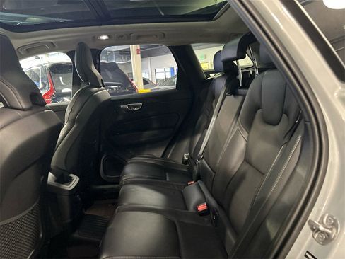 Certified 2025 Volvo XC60 T8 Ultra w/ Protection Package Premier image 23