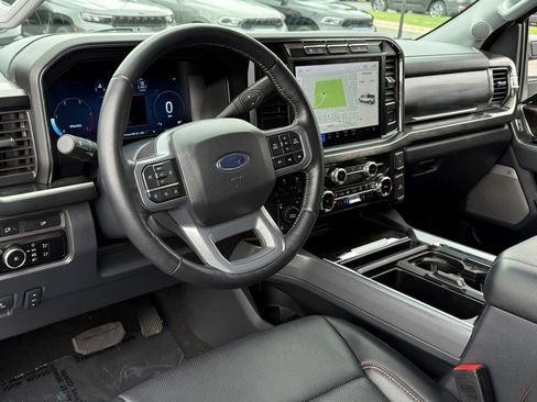 Used 2024 Ford F350 Lariat image 18