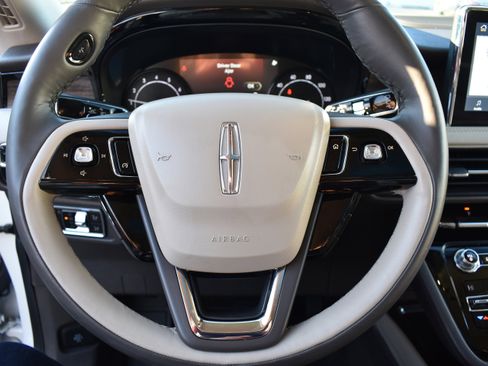 Used 2020 Lincoln Corsair Reserve w/ Elements Package image 13