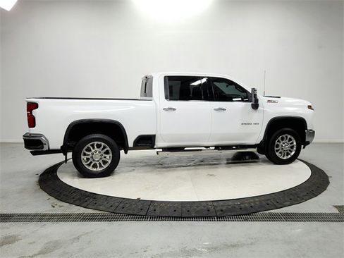Used 2025 Chevrolet Silverado 2500 LTZ w/ LTZ Premium Package image 8