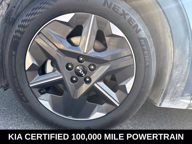Certified 2025 Kia EV6 Light RWD image 9