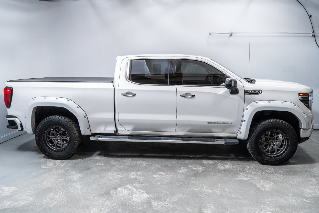 Used 2023 GMC Sierra 1500 Denali AWD/4WD image 7