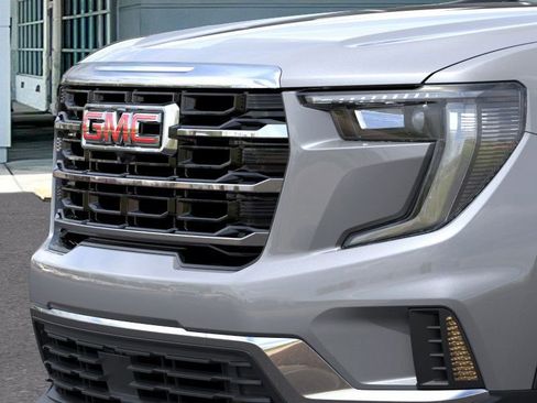 New 2026 GMC Acadia Elevation image 13