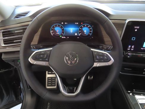 New 2026 Volkswagen Atlas SEL Premium R-Line image 16