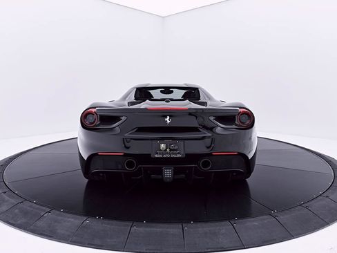Used 2018 Ferrari 488 Spider RWD image 15
