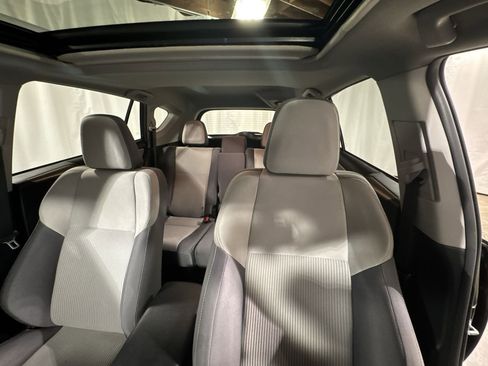 Used 2014 Toyota RAV4 XLE image 28