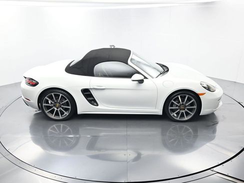 Used 2018 Porsche 718 Boxster image 27